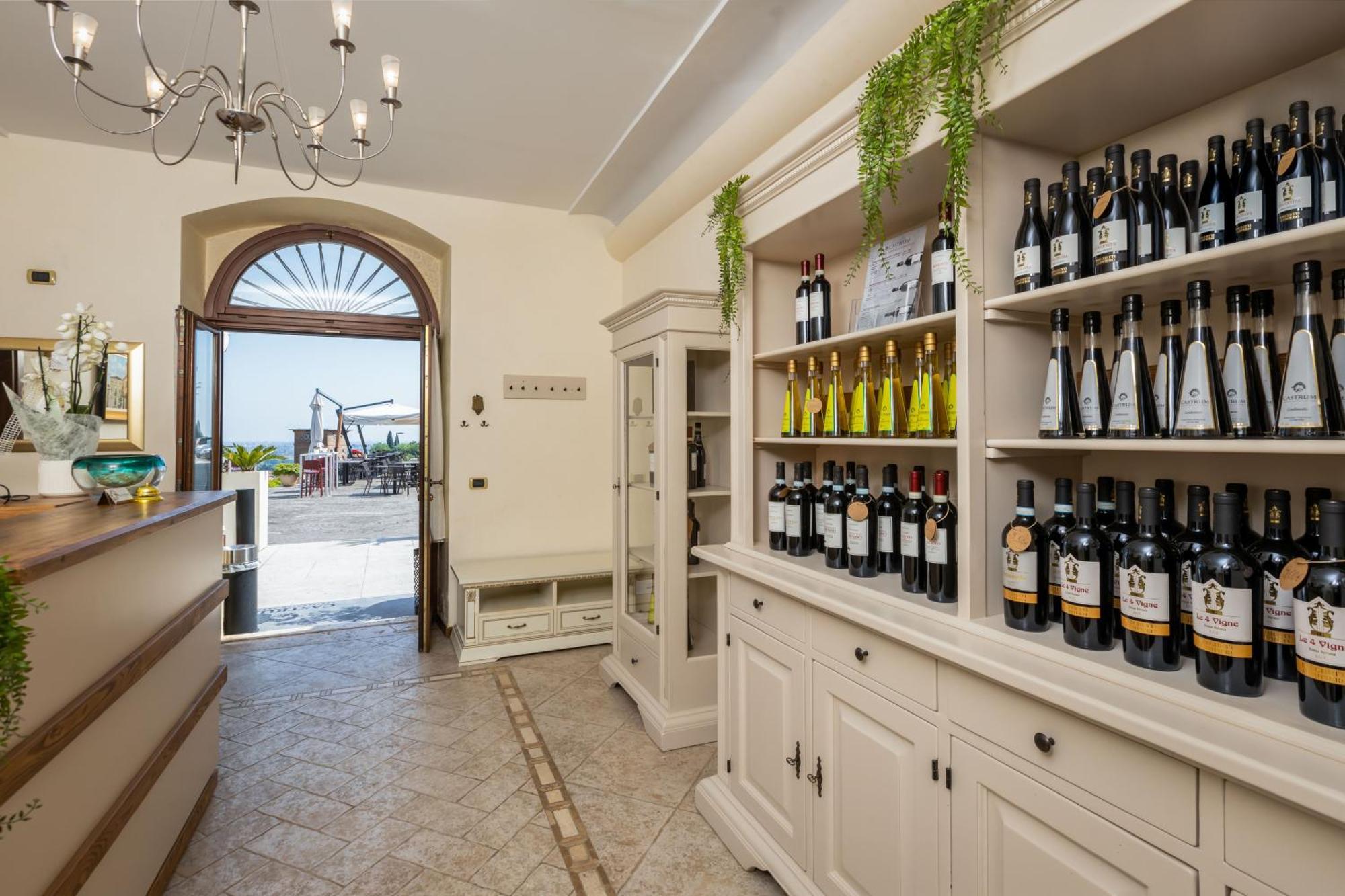 Castrum Wine Relais Сан-Пьетро-ин-Карьяно Экстерьер фото